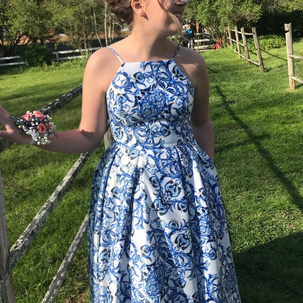 David’s Bridal prom dress. - Picture 2 of 3